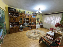 Apartament 3 camere zona centrala , etaj 7, pret 59.500 Euro
