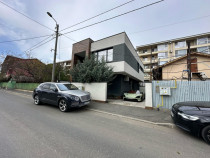 Vila De Lux - 8 Minute Aparatorii Patriei