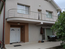 Otopeni central vila p+1 cu 3 apartamente si 1000mp.teren