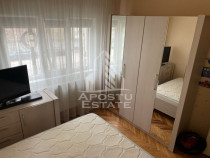 Apartament 2 camere decomandat, etaj 1, centrala proprie,...