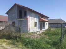 Casa P M, teren 300 mp, LA ROSU, Cazasu