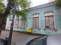 Casa cu 2 camere,70 mp,zona centrala