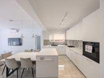 Casă modernă cu 4 camere și grădină, zona Dumitru Mocanu