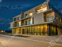 Penthouse la cheie cu 3 camere si terasa generoasa zona Tria
