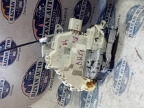 Broasca dreapta fata Audi A4 B8 2014