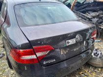 Polita portbagaj Skoda Superb 2 Berlina 2014