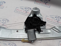 Macara geam stanga spate Dacia Duster 2019