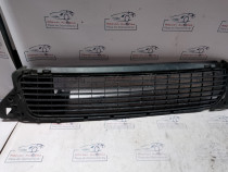 Grila bara fata Dacia Duster 2013