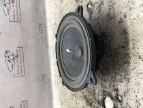 Boxa stanga fata Dacia Duster 2014