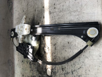 Macara geam stanga spate Volkswagen Passat B8 2016