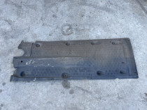 Scut lateral stanga Skoda Yeti 2.0 Motorina 2012