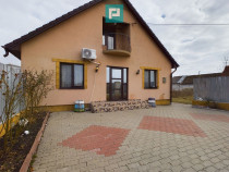 Casă cu 5 camere &icirc;n Nădlac