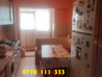 Apartament 3 camere Radu Negru. etaj 3/4, mobilat