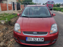 Ford fiesta masina