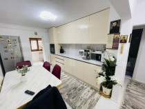 Apartament de vanzare, cu 3 camere, 70 mp, decomandat, zona