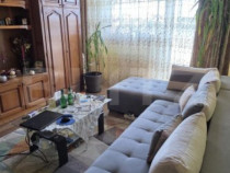 Apartament de vanzare, cu 4 camere, 4 balcoane, 75 mp, zona