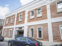 Apartament 3 camere zona Parcul Carol !