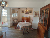 Apartament cu 4 camere, 88 mp, etaj intermediar, pe B-dul Da