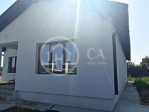 Casa de vanzare cu 4 camere in zona Santandrei, Oradea