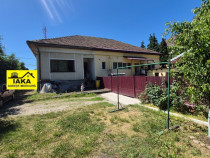22 Decembrie, casa caramida