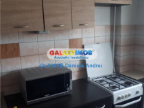 De :APARTAMENT 2 CAMERE, bloc 1985, Piata Victoriei 160000 e