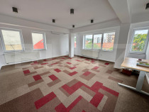 Spațiu birouri, 200 mp, cu terasă și parcare, zona P-ța