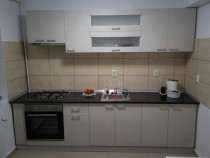 Apartament 4 camere, decomandat - zona Tohanu Nou