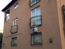 Vila 8 Camere si Curte – Spatiu Ideal pentru Familie Ma...