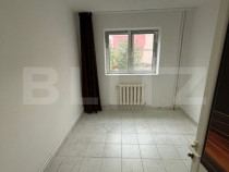Apartament de vanzare, cu 4 camere, 80 mp, zona Big