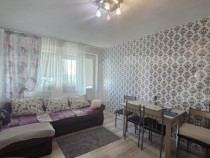 Apartament 2 camere, semidecomandat, transformat in 3 camere