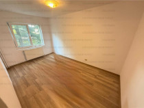 Apartament 3 camere, decomandat - zona Calea Bucuresti