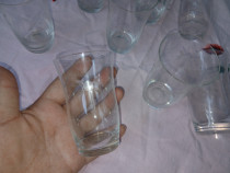 Set 8 pahare,cu model,nefolosite