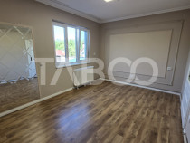 Spatiu comercial cu 3 camere de inchiriat zona Trei Stejari