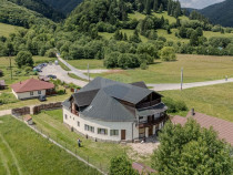 Hotel / Pensiune cu 10 camere de v&acirc;nzare/Vama Buzaului
