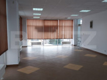 Spatiu comercial, 110 mp, etajul 1, vitrina, zona Burdujeni