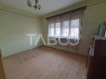 Casa de vanzare in Mandra 140 mp utili curte sura anexe 3 be