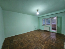 OCAZIE UNICĂ! Apartament 2 camere,2 balcoane etaj 1, Bv. Decebl