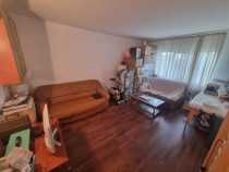 Faleza nord-apartament 4 camere decomandat cu gaze