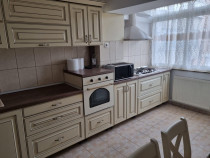Apartament 3 camere zona Zavoi