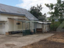 Spatiu multifunctional, 140 mp utili, teren 280 mp, Scheia -