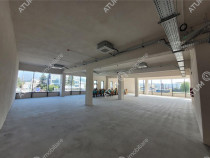 Spatiu birouri cu parcari proprii in Zona Industriala Est Si
