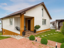 Locuinta complet utilata si mobilata, cu curte si foisor, ap