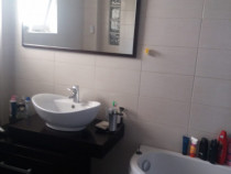 Persoană fizică ofer spre &icirc;nchiriere apartament 3 camere Turnisor