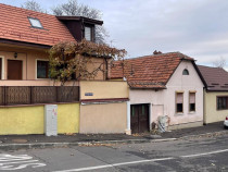 Casă zona Mihai Viteazu