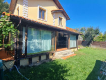 Casa individuala, 4 camere, 219 mp, 520 mp de teren, zona cu