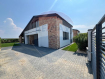Casă / Vilă cu 5 camere de vânzare în zona Exterior Nord