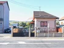 Casa cu 2 camere si 912 mp teren de inchiriat, zona Baciu