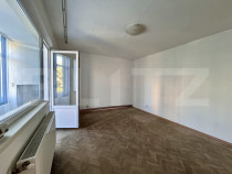 Apartament cu 3 camere, 63 mp, zona Vest