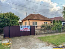 FILM3D! Casa ospitaliera,curte si gradina asortata,arie lini