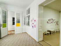 Casă cu 10 camere, ideala pentru locuință sau sediu firm?